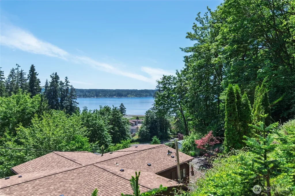 41 NE Virgina Avenue Belfair WA 98528