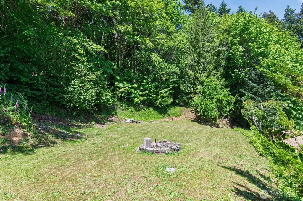 41 NE Virgina Avenue Belfair WA 98528