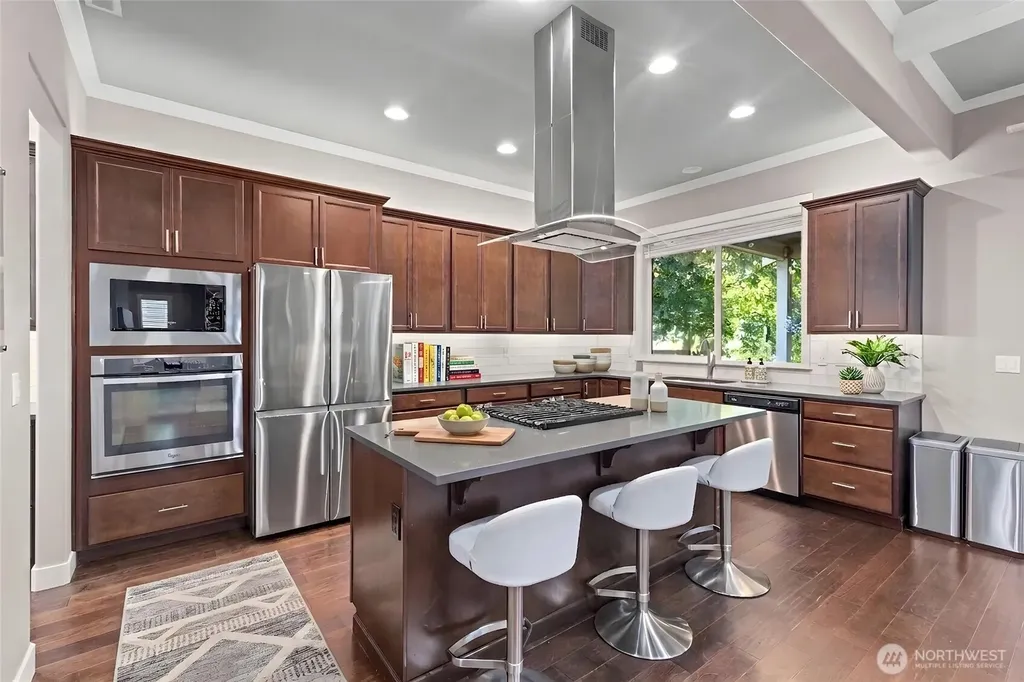 708 NW Ashford Loop Bremerton WA 98311