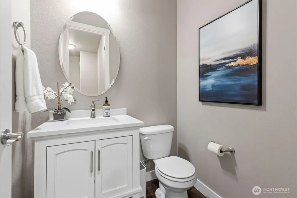 708 NW Ashford Loop Bremerton WA 98311