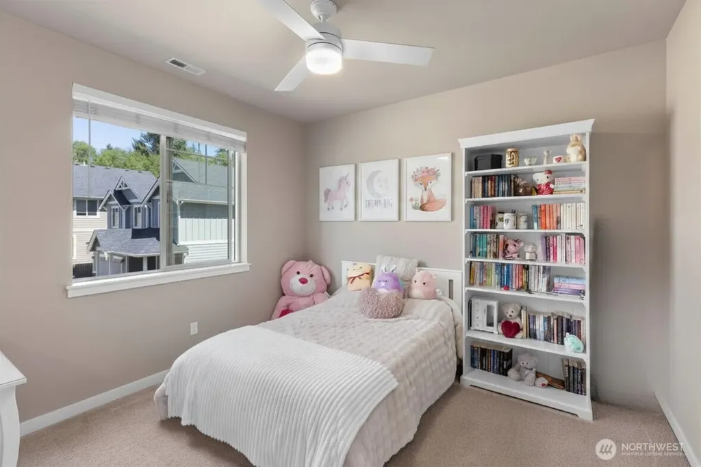 708 NW Ashford Loop Bremerton WA 98311