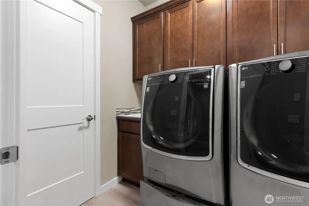 708 NW Ashford Loop Bremerton WA 98311