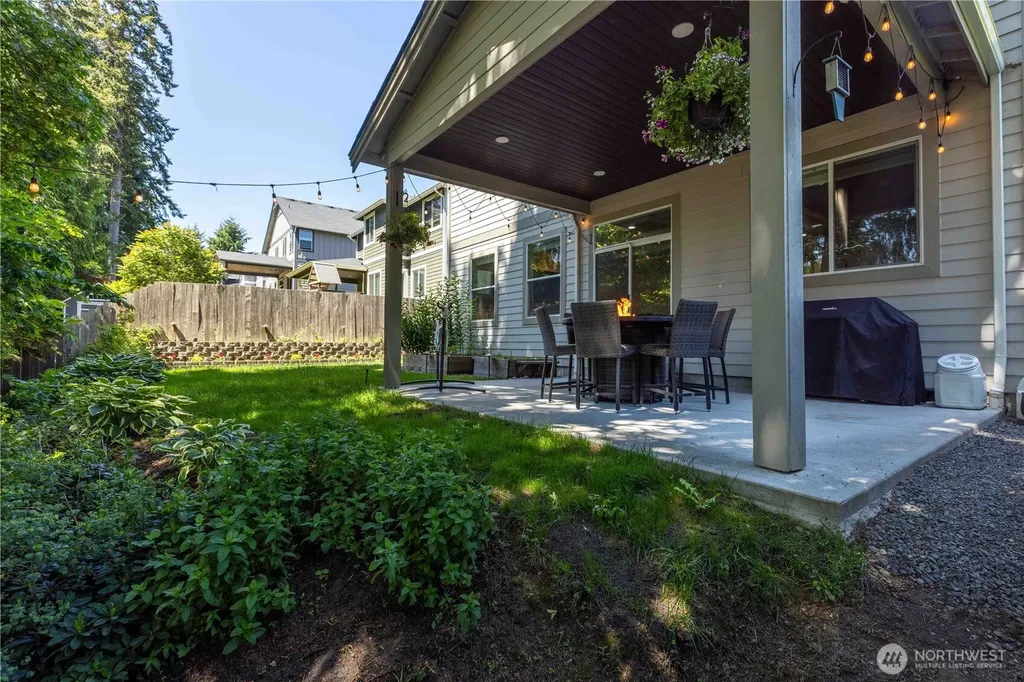 708 NW Ashford Loop Bremerton WA 98311