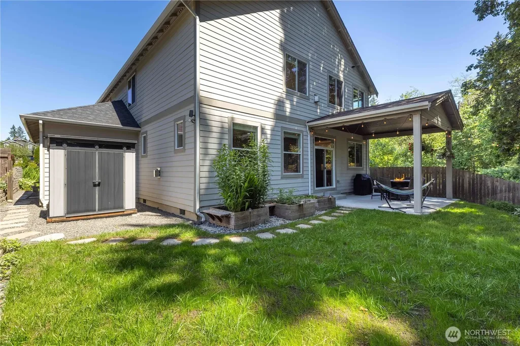 708 NW Ashford Loop Bremerton WA 98311
