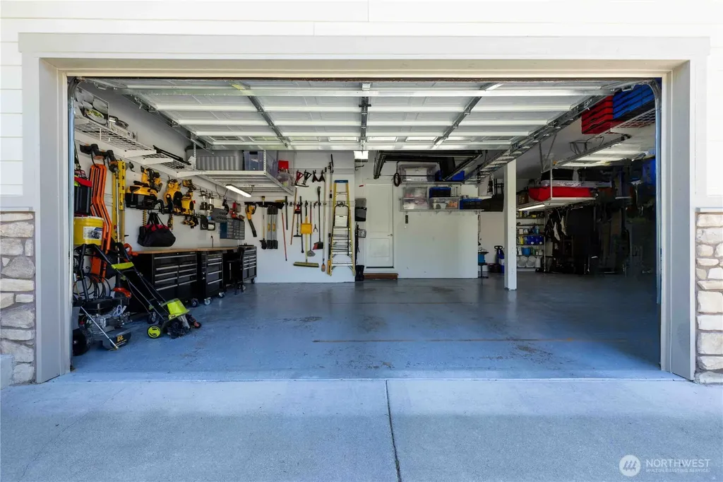 708 NW Ashford Loop Bremerton WA 98311