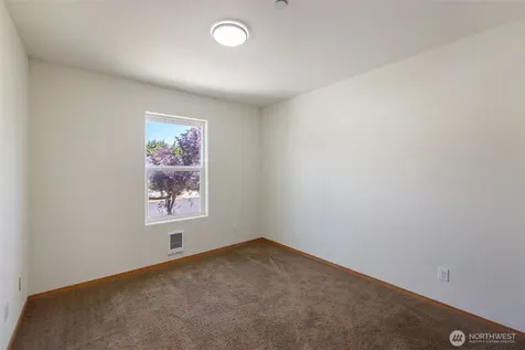 1940 Village Circle Port Angeles WA 98362