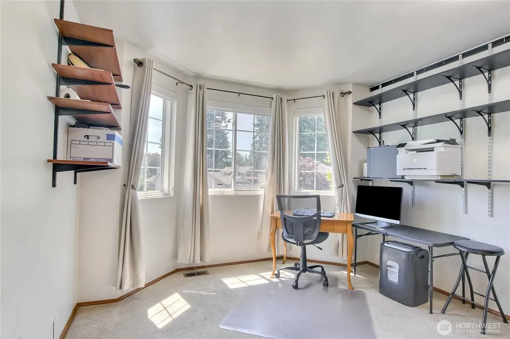 19046 SE 270th Street Covington WA 98042