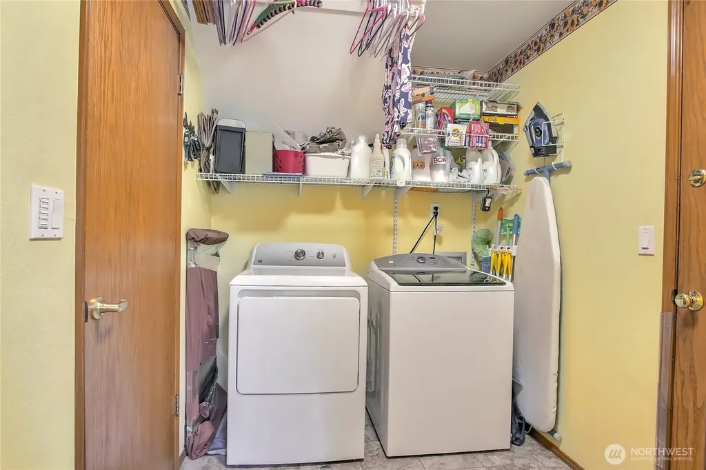 19046 SE 270th Street Covington WA 98042