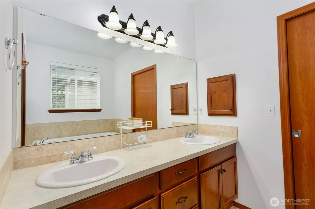 627 E 182nd Street Spanaway WA 98387