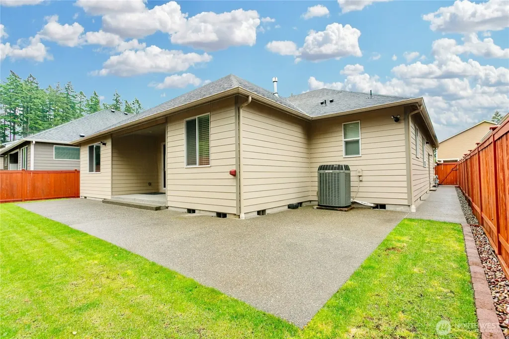 627 E 182nd Street Spanaway WA 98387
