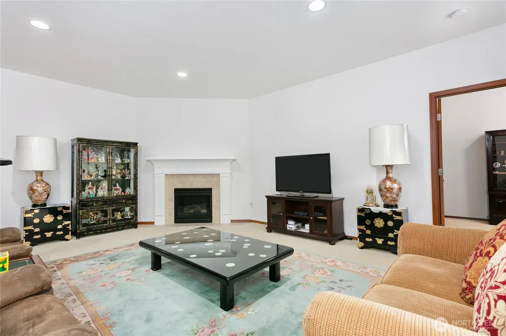 627 E 182nd Street Spanaway WA 98387
