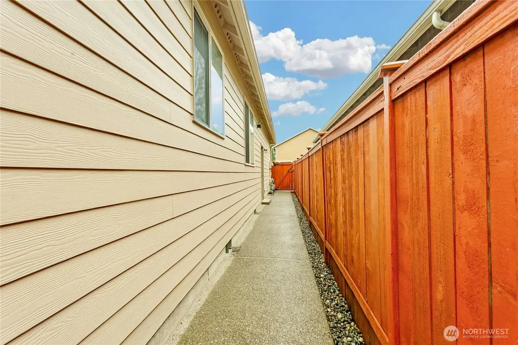 627 E 182nd Street Spanaway WA 98387