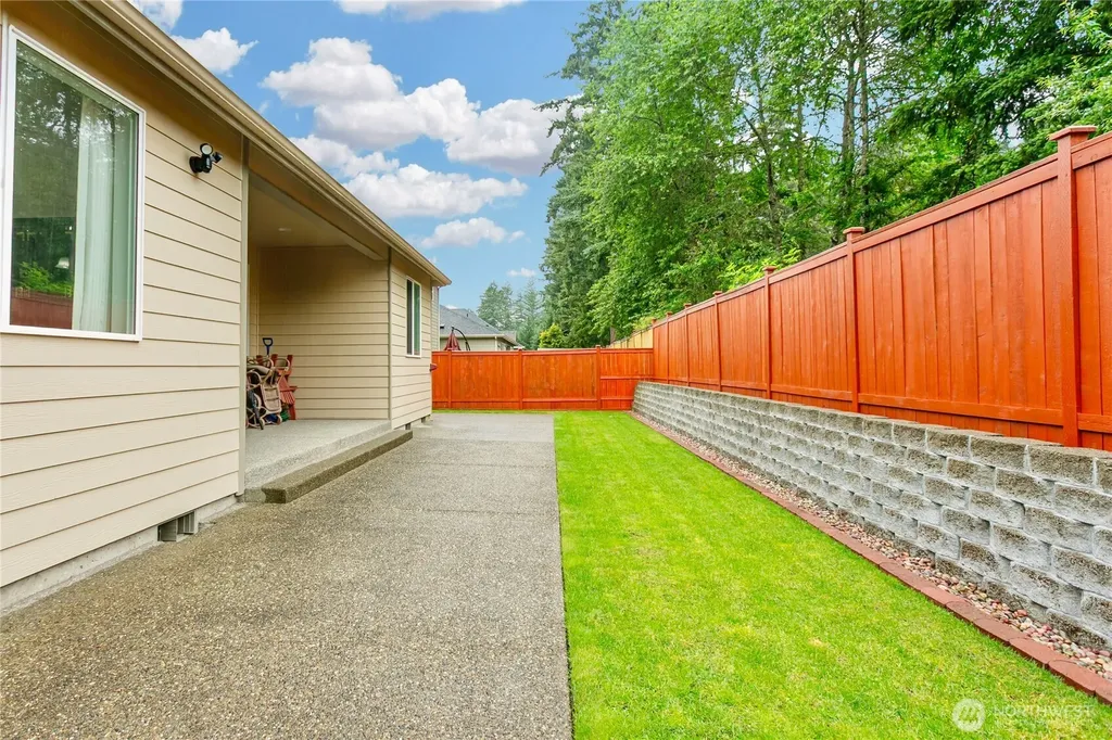 627 E 182nd Street Spanaway WA 98387