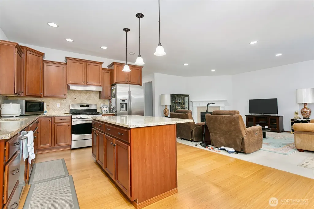 627 E 182nd Street Spanaway WA 98387