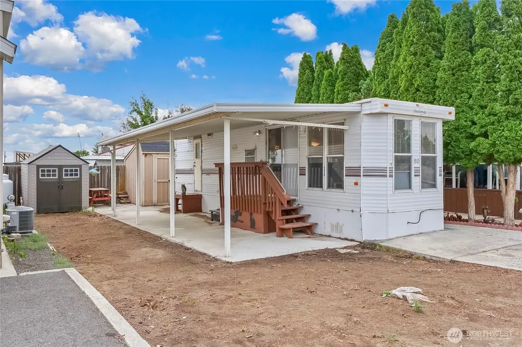 7037 E Highway 262 Othello WA 99344