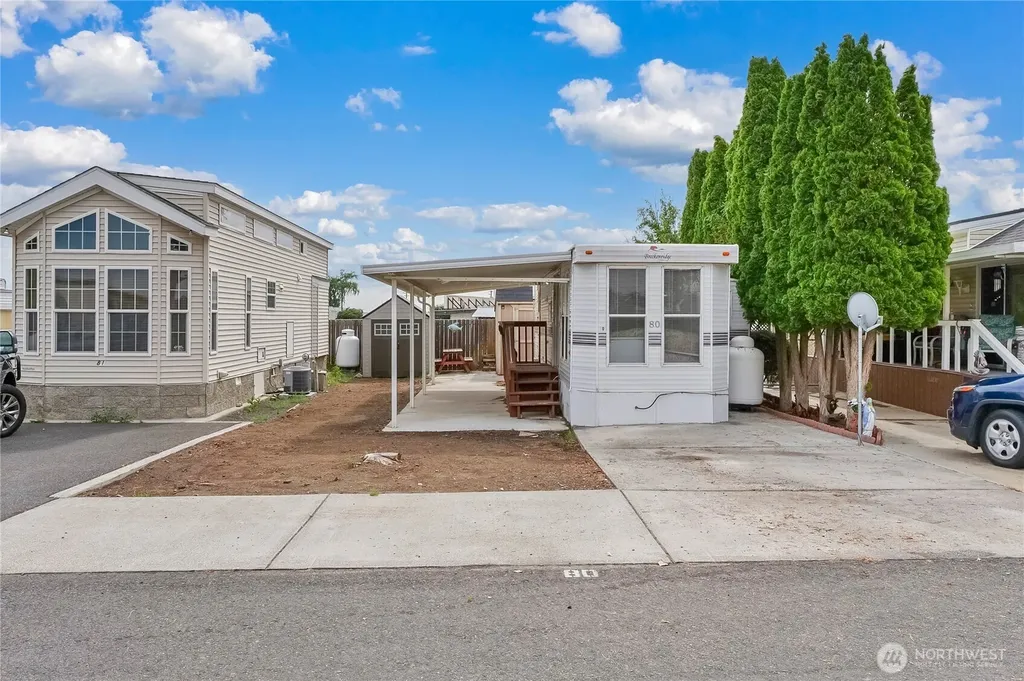 7037 E Highway 262 Othello WA 99344