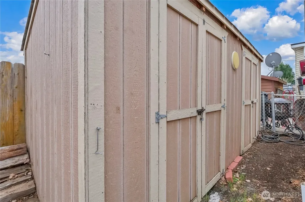 7037 E Highway 262 Othello WA 99344