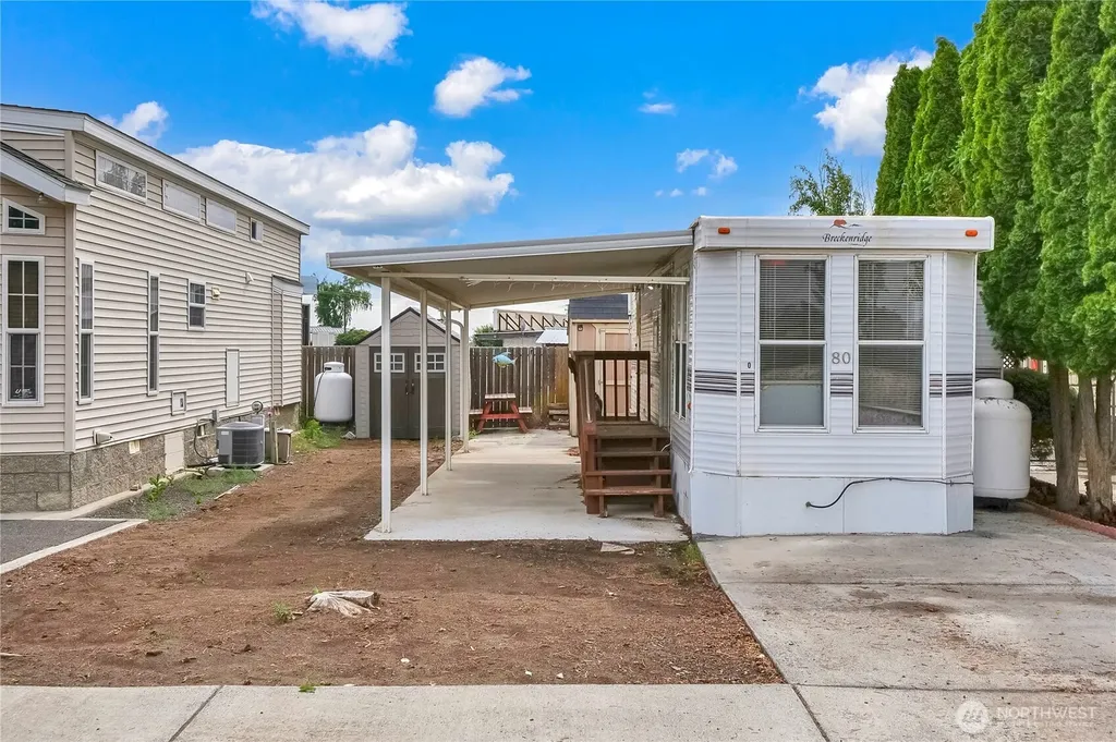7037 E Highway 262 Othello WA 99344