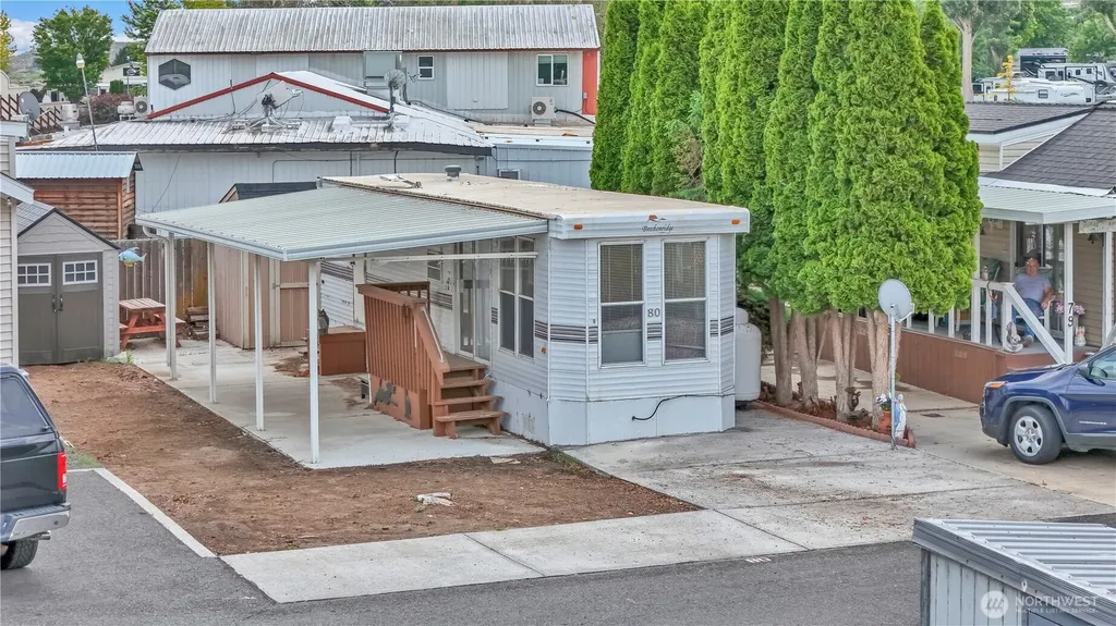 7037 E Highway 262 Othello WA 99344