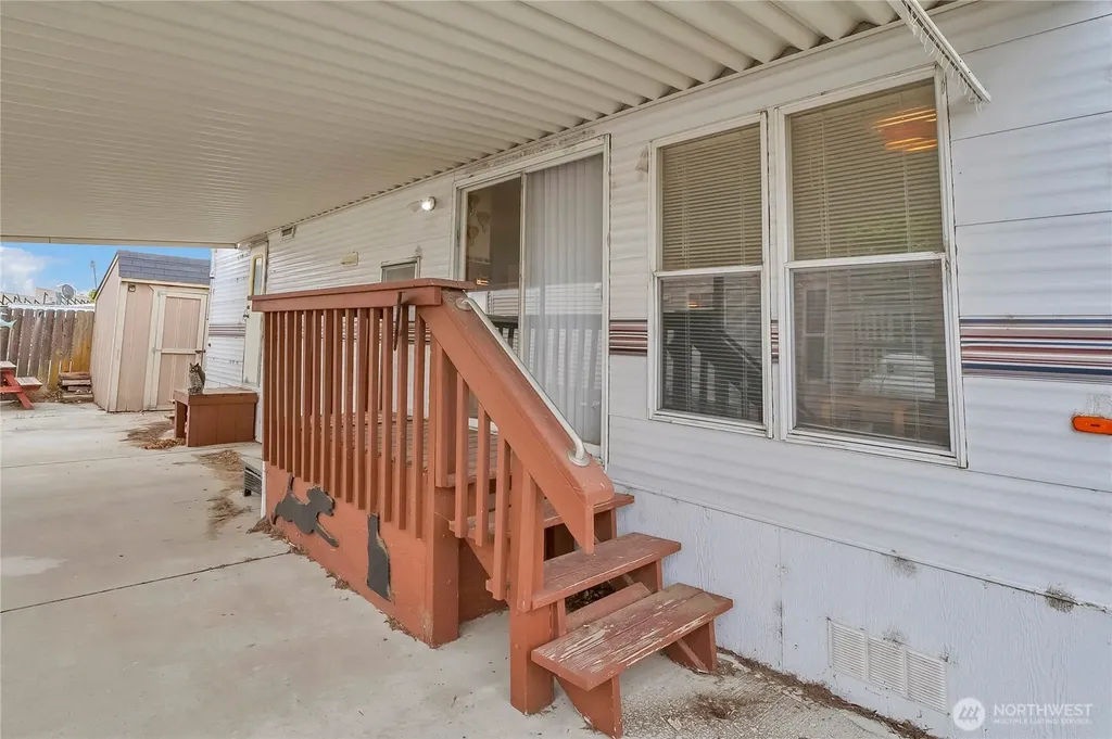 7037 E Highway 262 Othello WA 99344