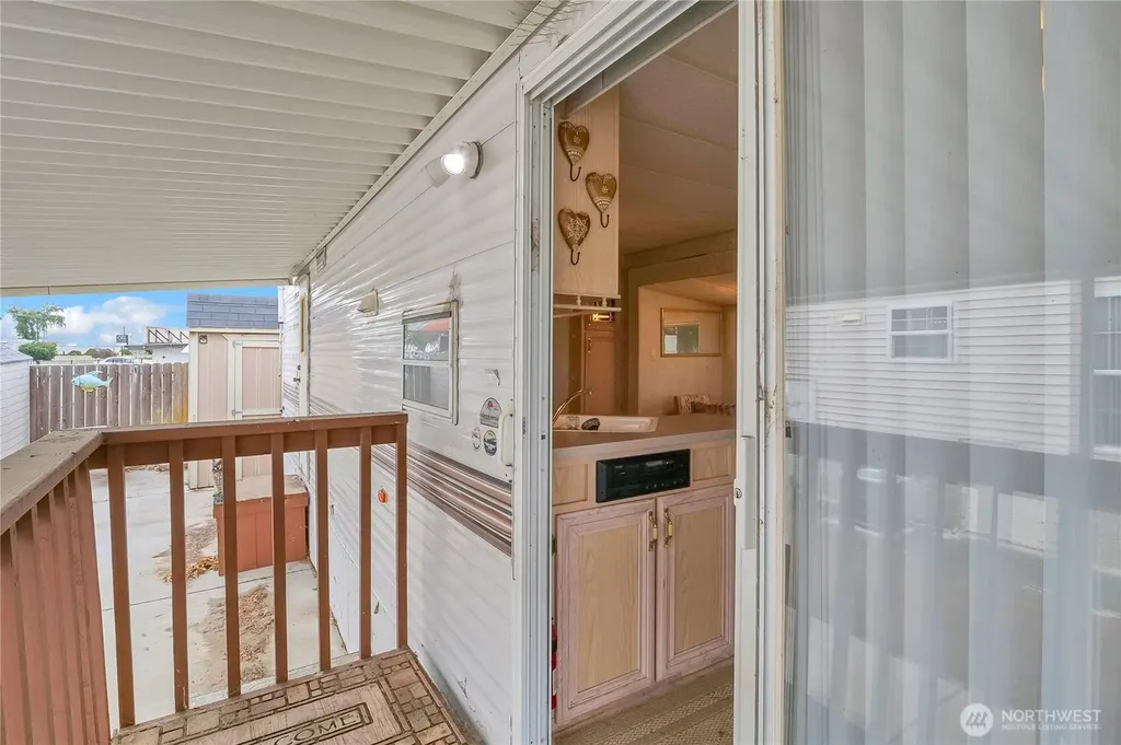 7037 E Highway 262 Othello WA 99344
