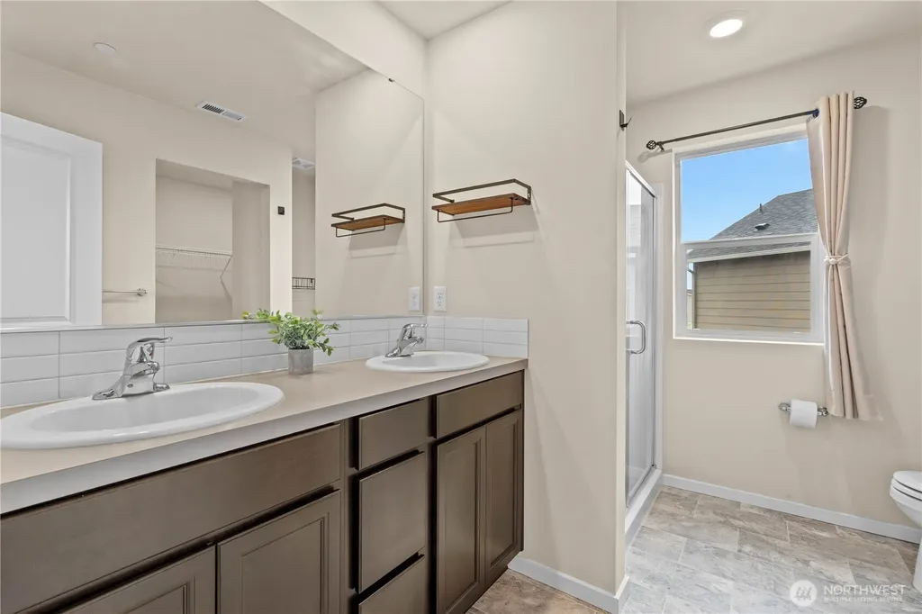 18804 109th Avenue Ct E Puyallup WA 98374