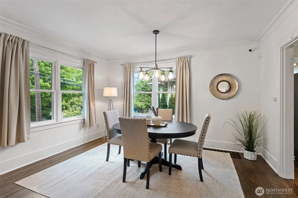3917 Midvale Avenue N Seattle WA 98103