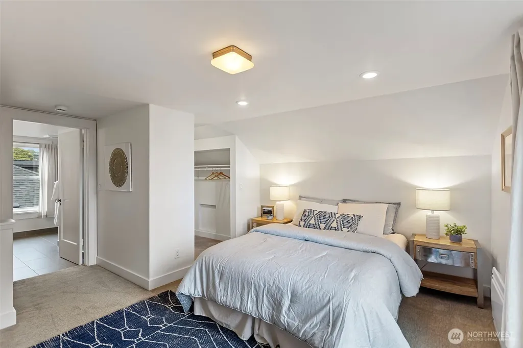 3917 Midvale Avenue N Seattle WA 98103