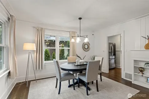 3917 Midvale Avenue N Seattle WA 98103