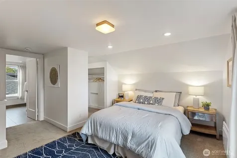 3917 Midvale Avenue N Seattle WA 98103