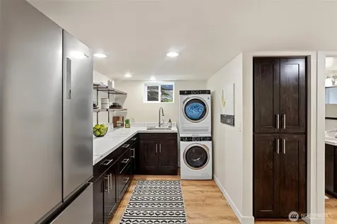 3917 Midvale Avenue N Seattle WA 98103