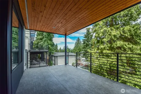 15558 NE 15th Place Bellevue WA 98007