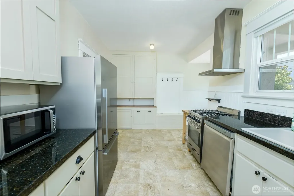 1205 S Cherry Street Port Angeles WA 98362