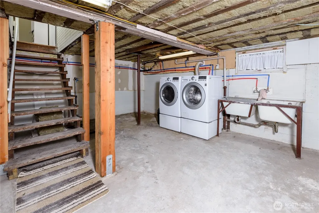 1205 S Cherry Street Port Angeles WA 98362