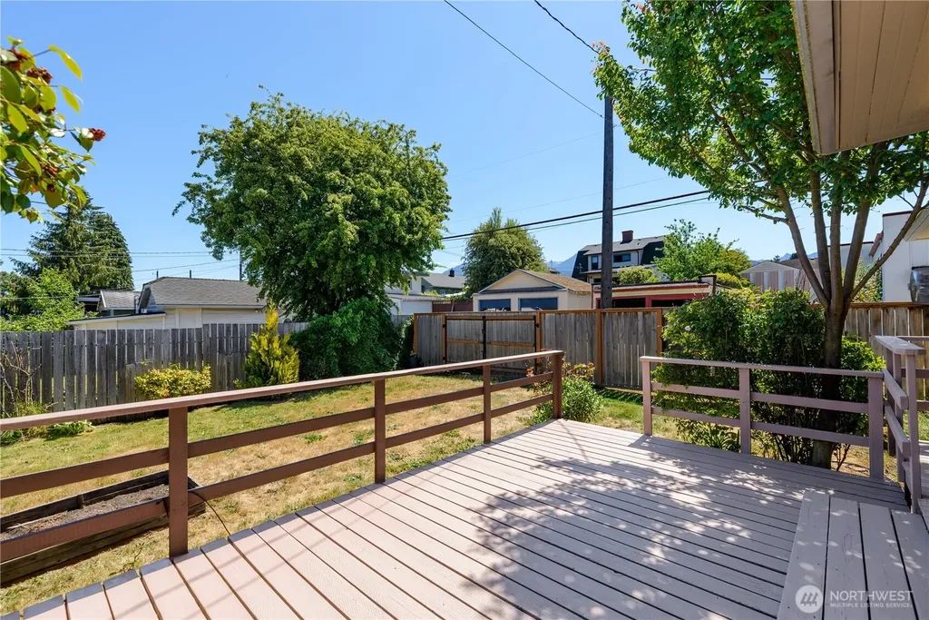 1205 S Cherry Street Port Angeles WA 98362