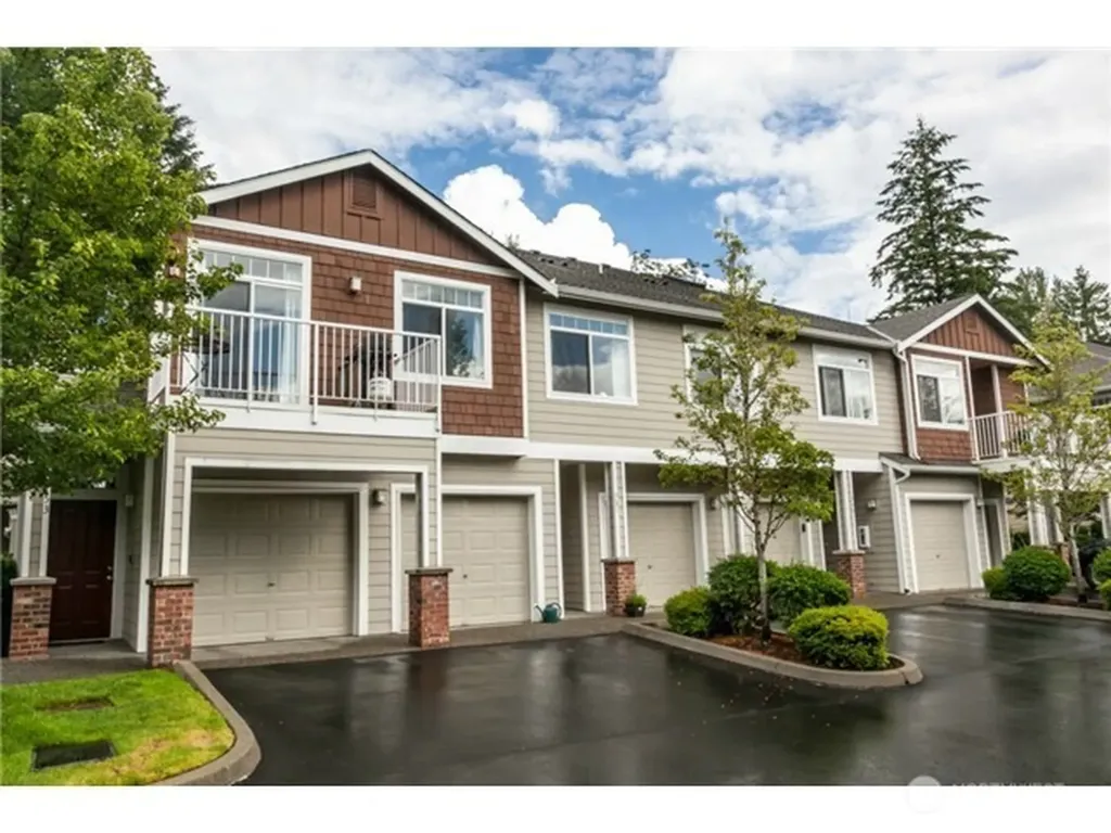 751 241st Lane SE Sammamish WA 98074