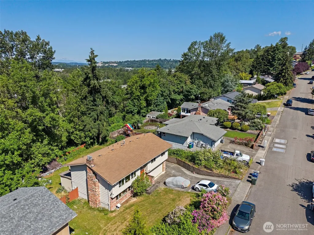 2521 Talbot Crest Drive S Renton WA 98055