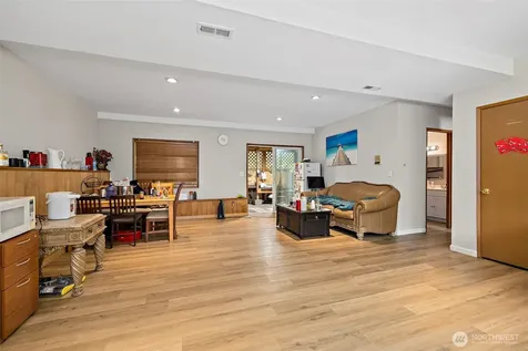 2521 Talbot Crest Drive S Renton WA 98055