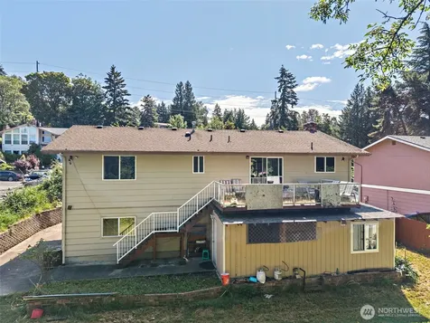 2521 Talbot Crest Drive S Renton WA 98055