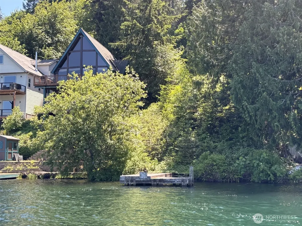 907 Summit Lake Shore Road NW Olympia WA 98502