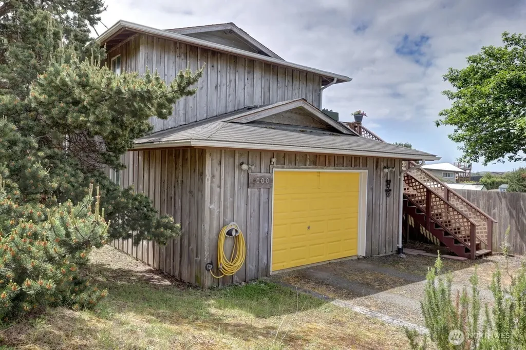 1000 346th Place Ocean Park WA 98640