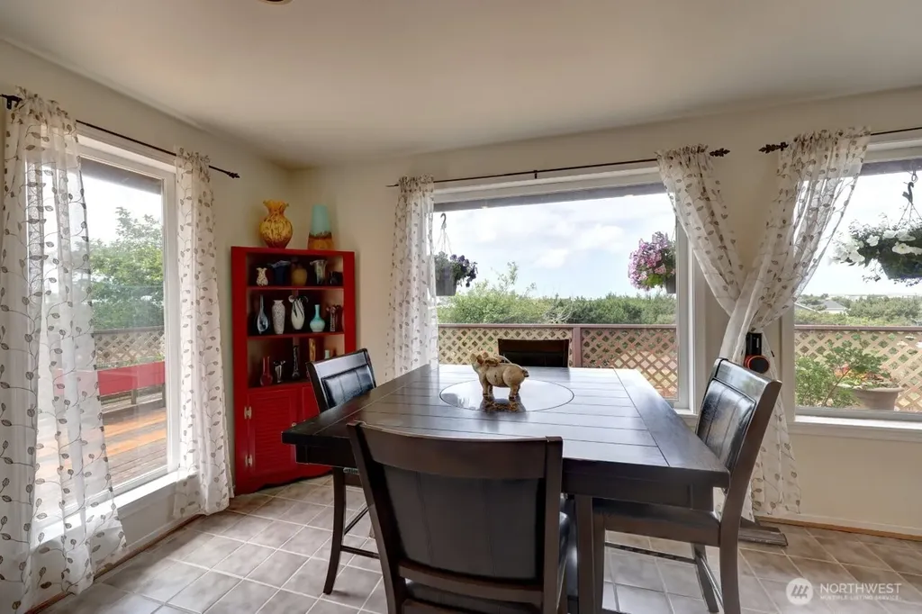 1000 346th Place Ocean Park WA 98640
