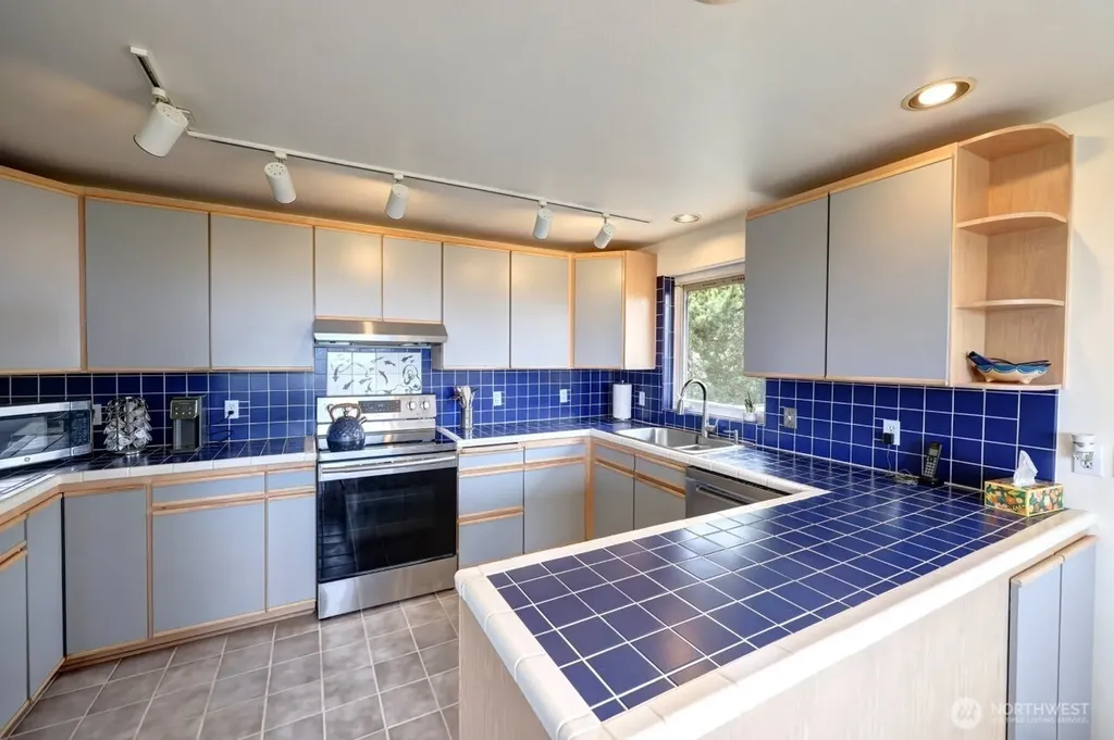 1000 346th Place Ocean Park WA 98640