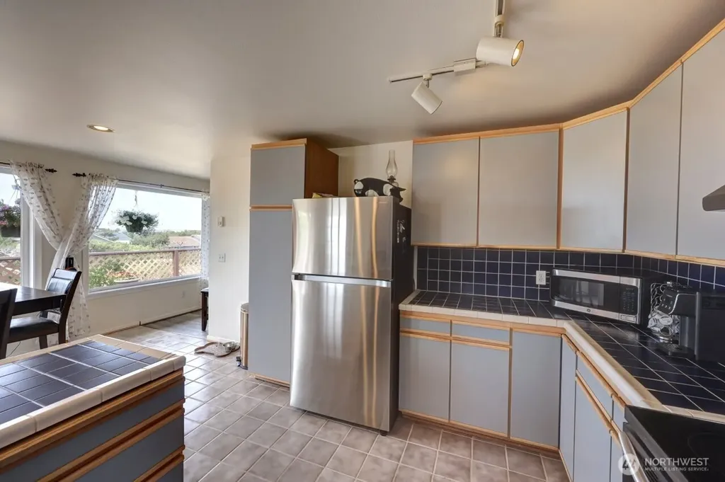 1000 346th Place Ocean Park WA 98640