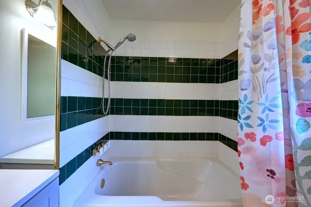1000 346th Place Ocean Park WA 98640