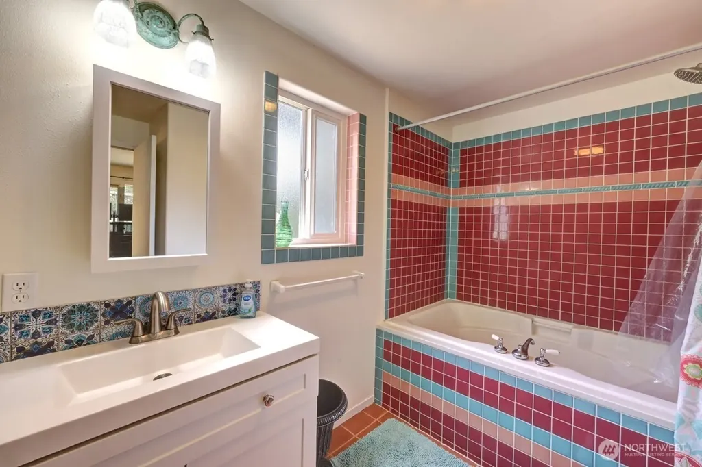 1000 346th Place Ocean Park WA 98640