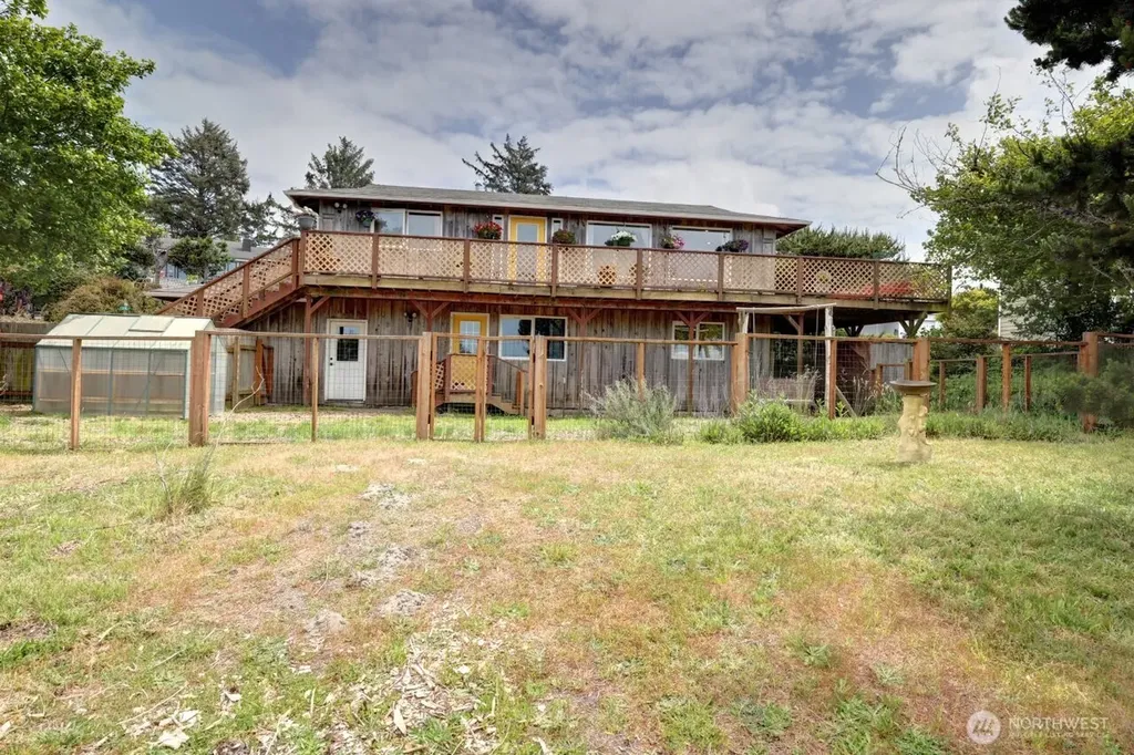 1000 346th Place Ocean Park WA 98640