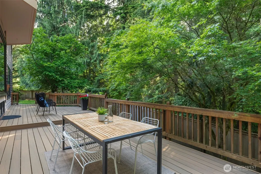 12021 198th Ct NE Woodinville WA 98077