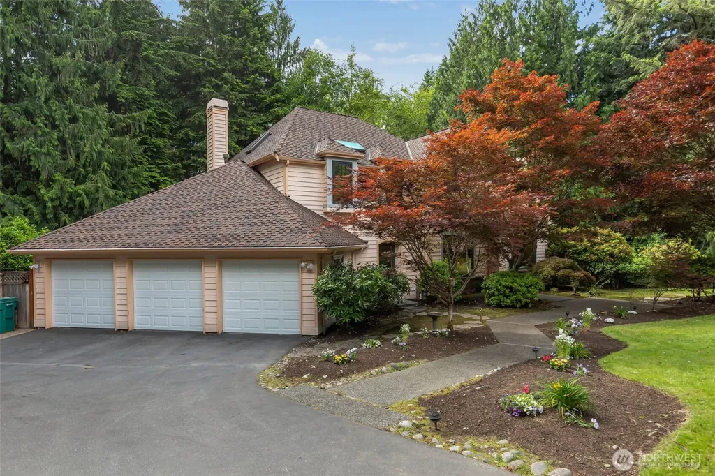 12021 198th Ct NE Woodinville WA 98077