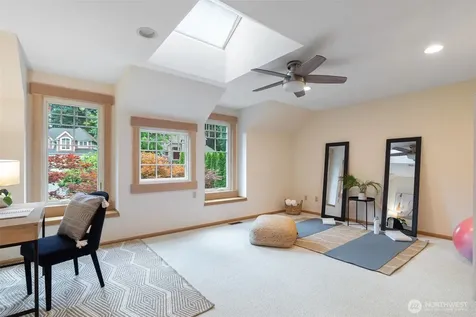12021 198th Ct NE Woodinville WA 98077